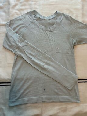 lululemon athletica swiftly tech light blue long sleeve